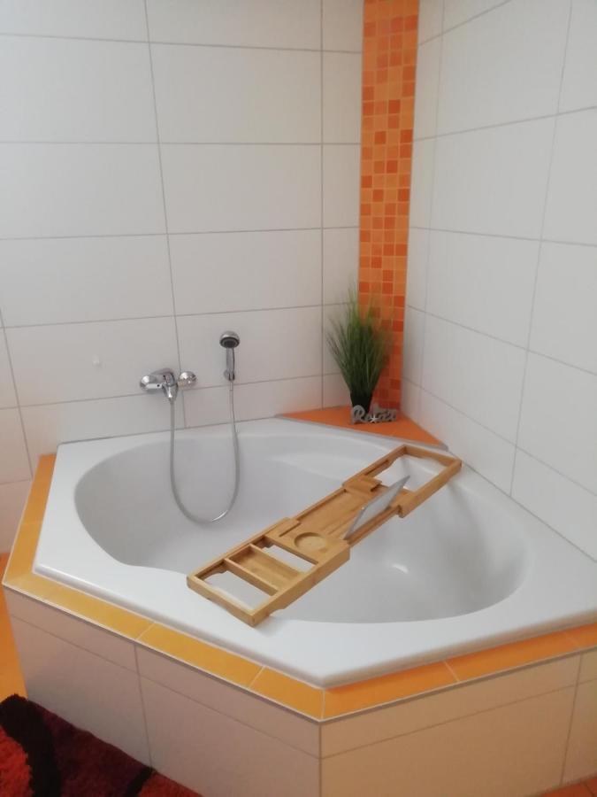Ferienwohnung Nico Stadtilm Bagian luar foto