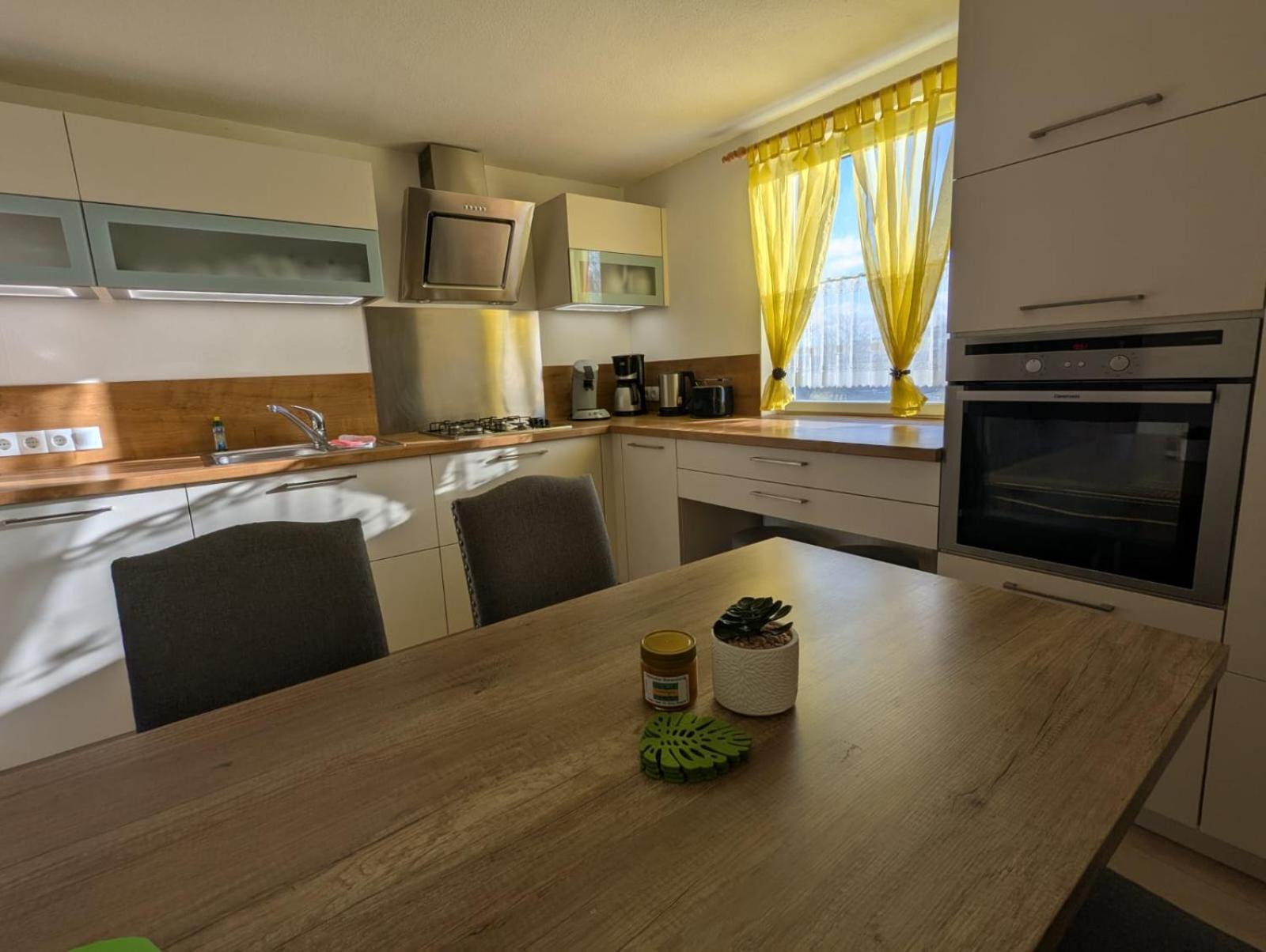 Ferienwohnung Nico Stadtilm Bagian luar foto